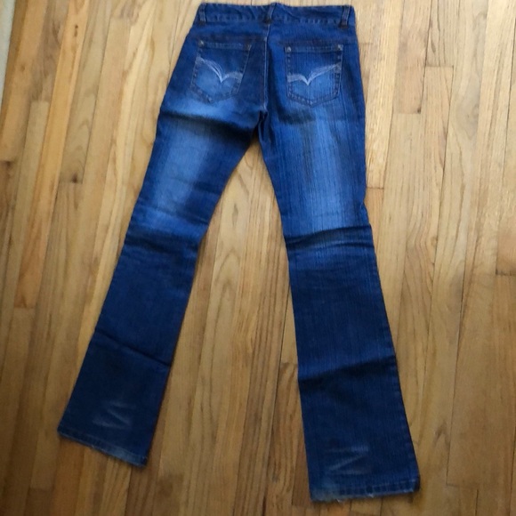 Guess jeans worn a handful of times - Picture 3 of 3